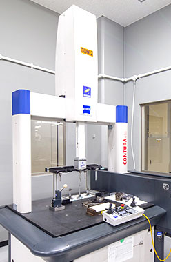 三次元測定器 Carl Zeiss社製
CONTURA-HTGイメージ