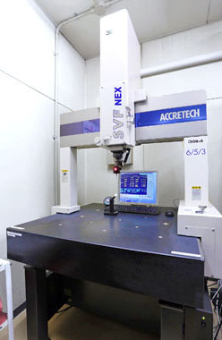 三次元測定器 東京精密社製
SVF NEXイメージ