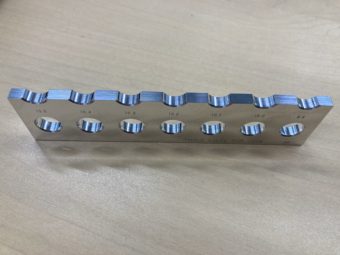 お客様の困った!改善事例 管楽器の測定ゲージ